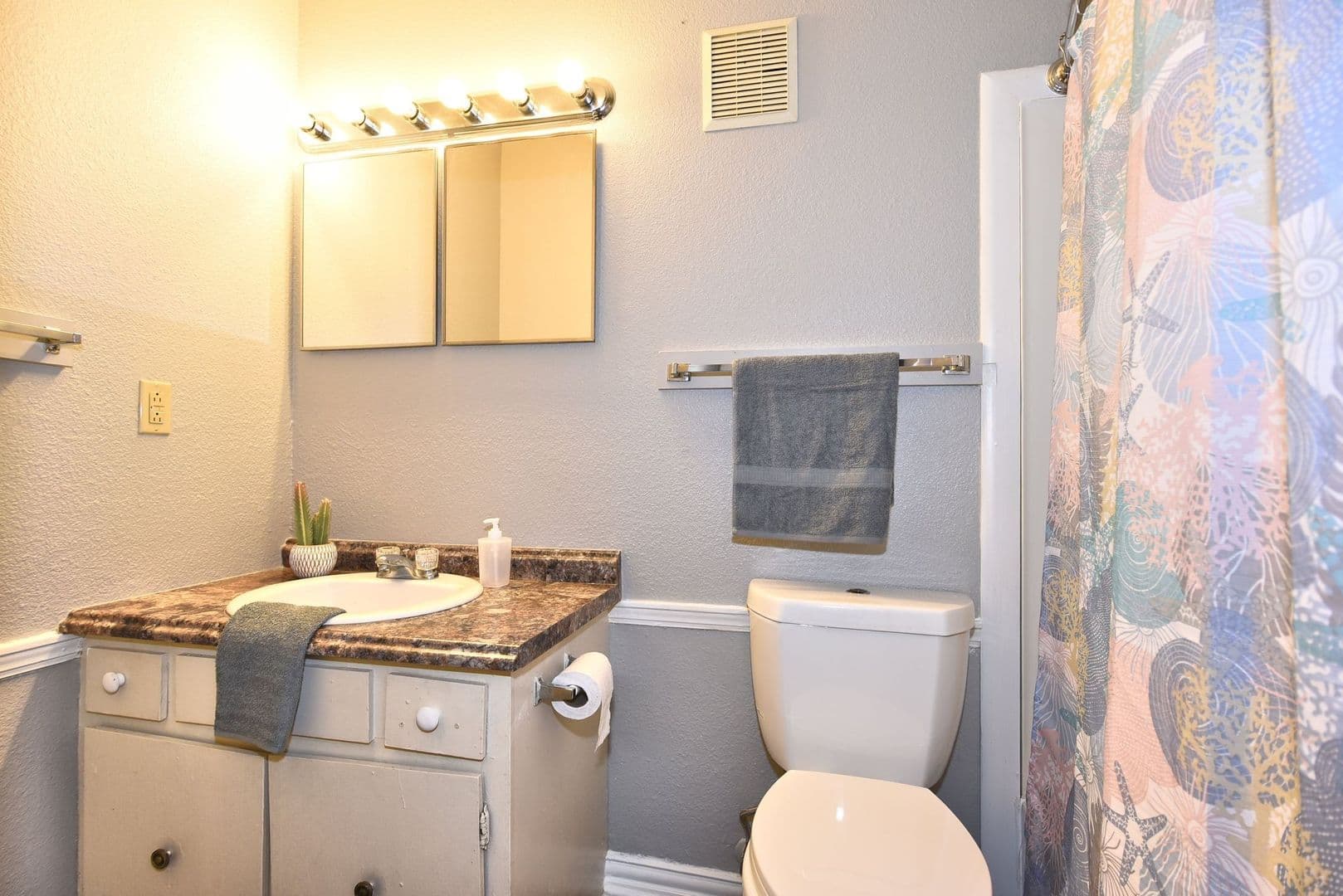Muskogee Apartment: 827 S. York St
