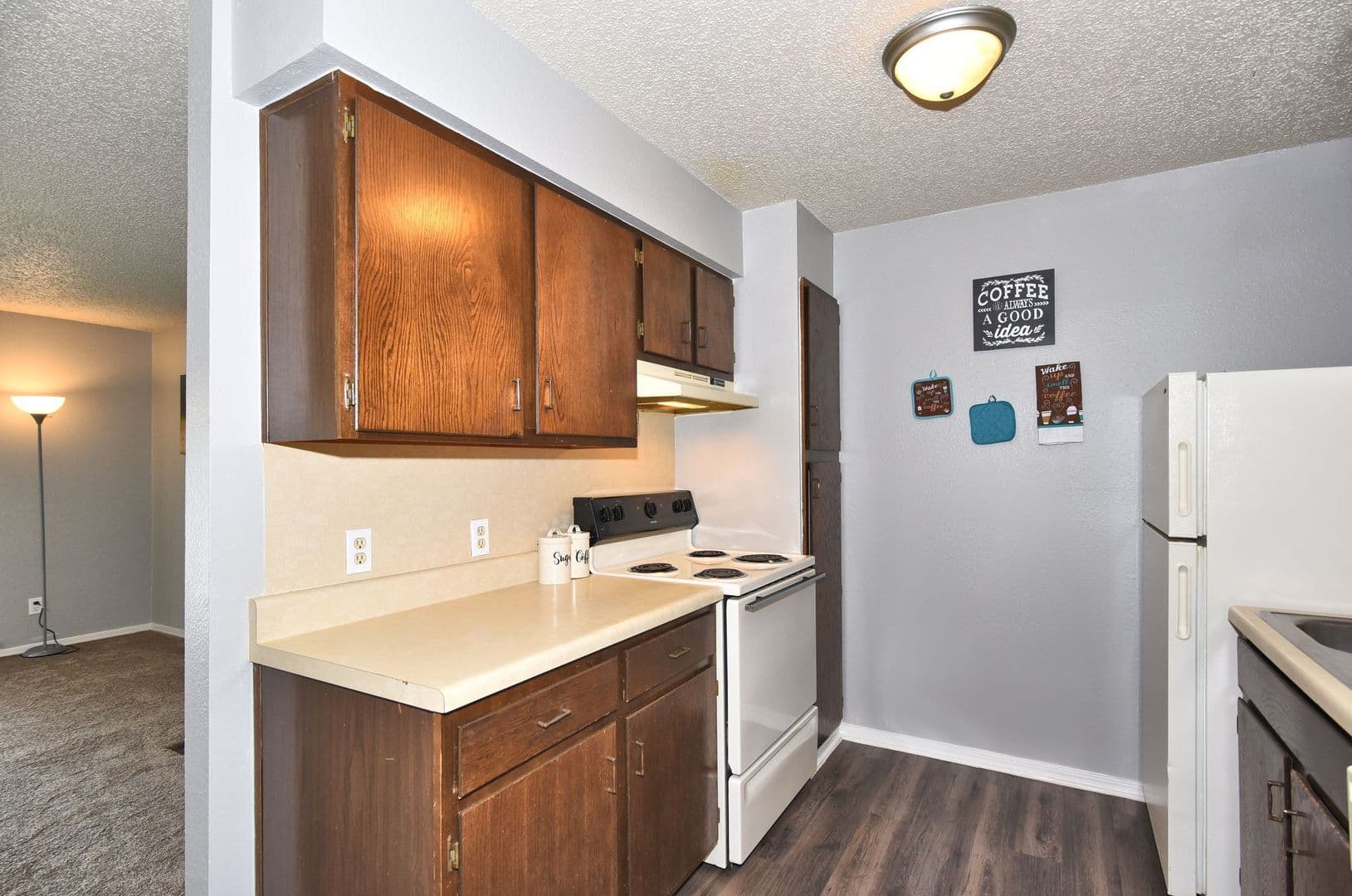 Muskogee Apartment: 200 N. Country Club Rd.
