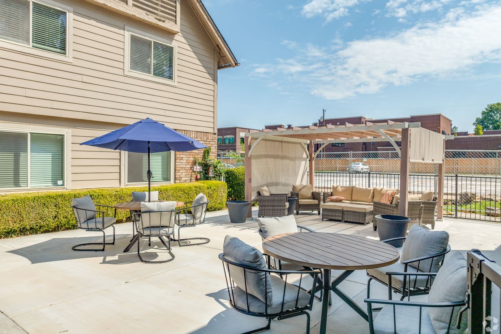 Tulsa Apartment: 1404 E 41st St