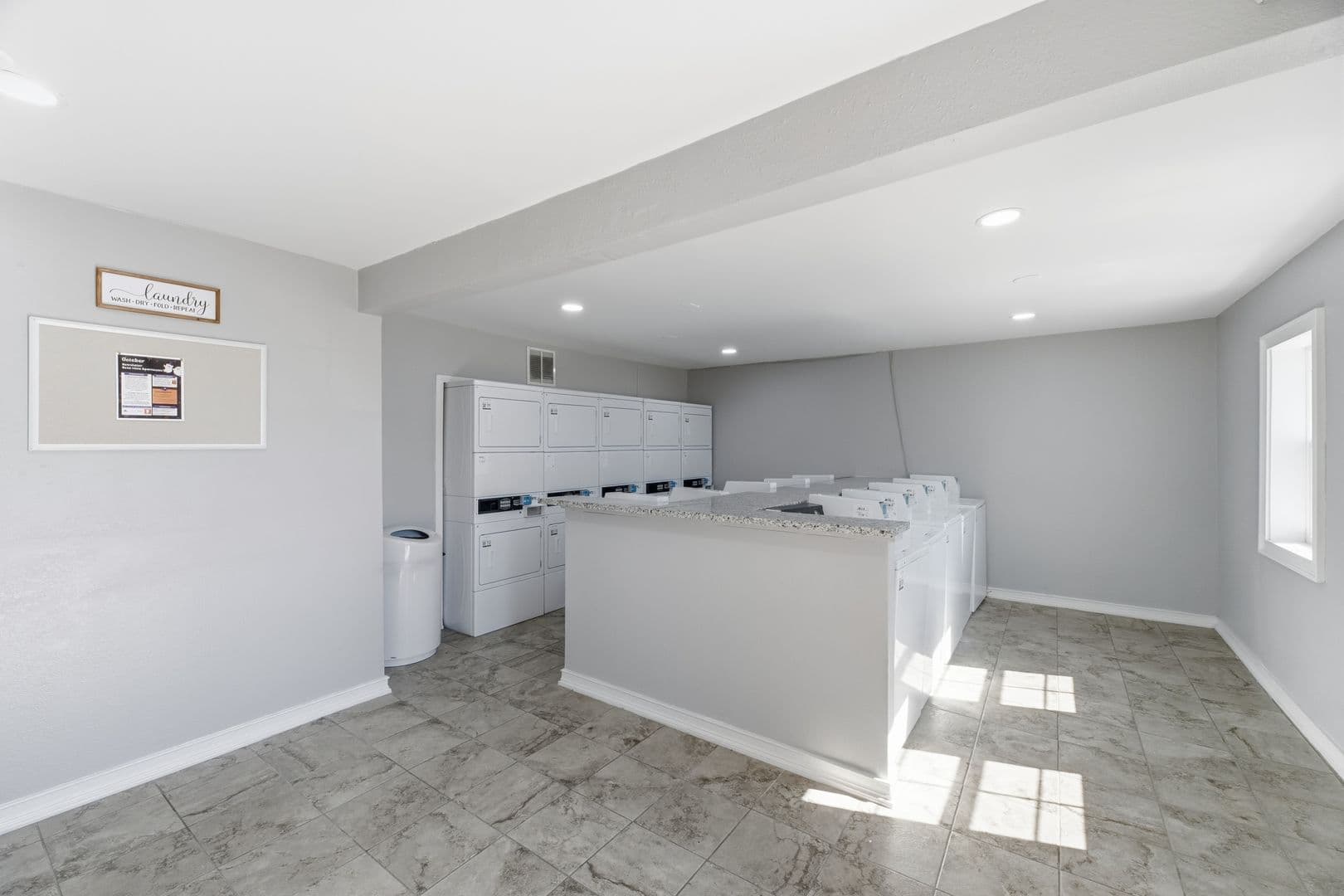 Tulsa Apartment: 10851 E 33rd St