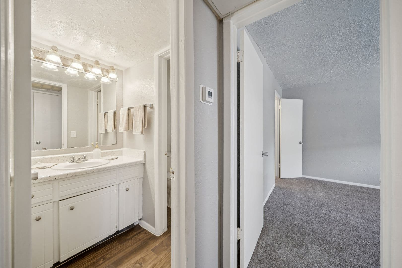 Tulsa Apartment: 8314 E 25th Pl