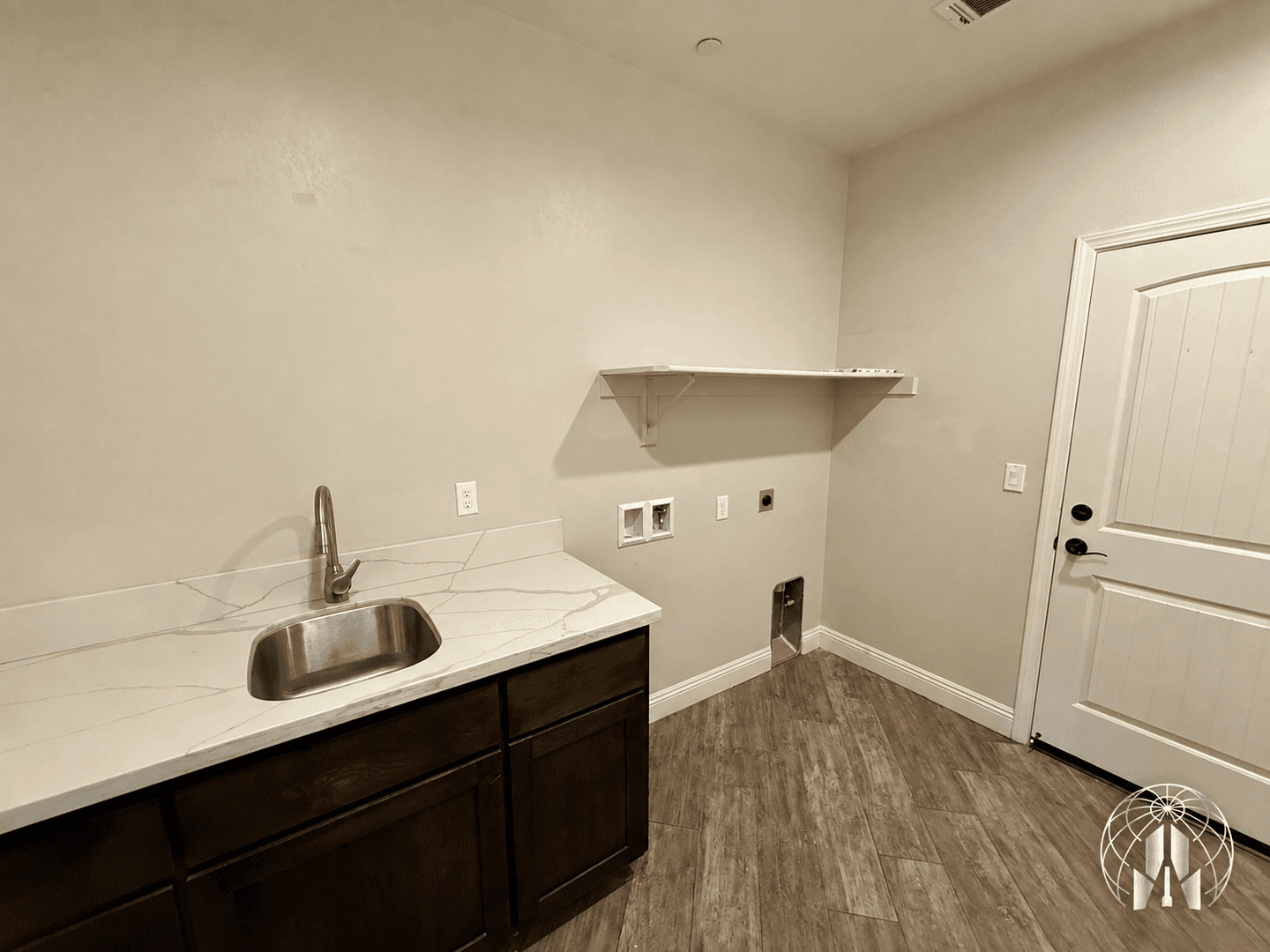 Bakersfield House: 5121 Anaconda Ave