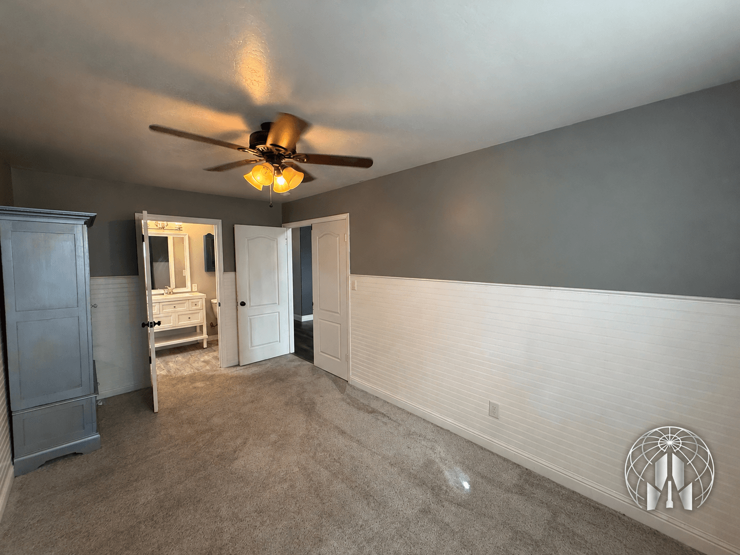 Bakersfield House: 10010 Brookline Woods Dr