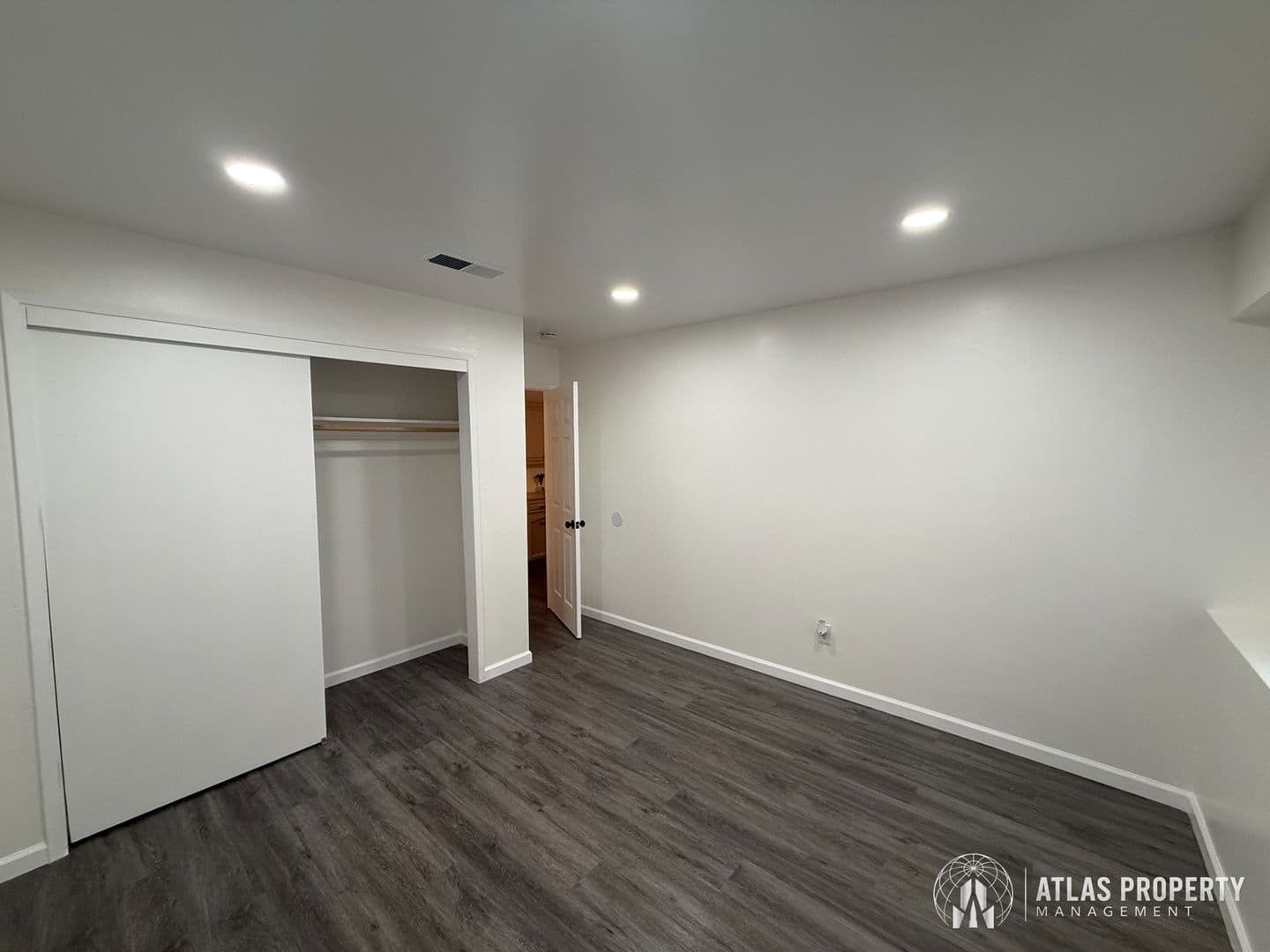 Bakersfield House: 11108 Aimee Way