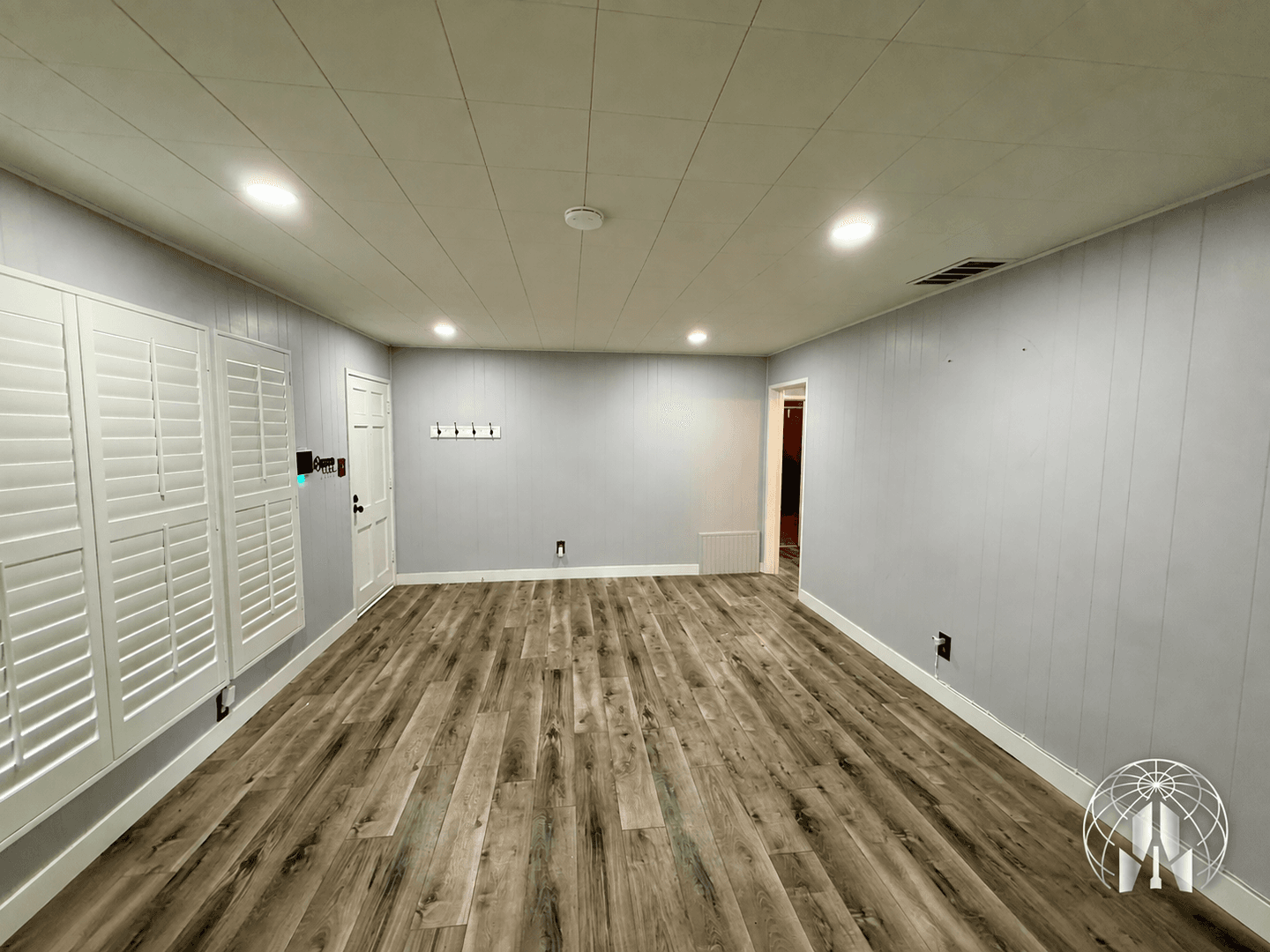 Bakersfield House: 621 Skyline Ave