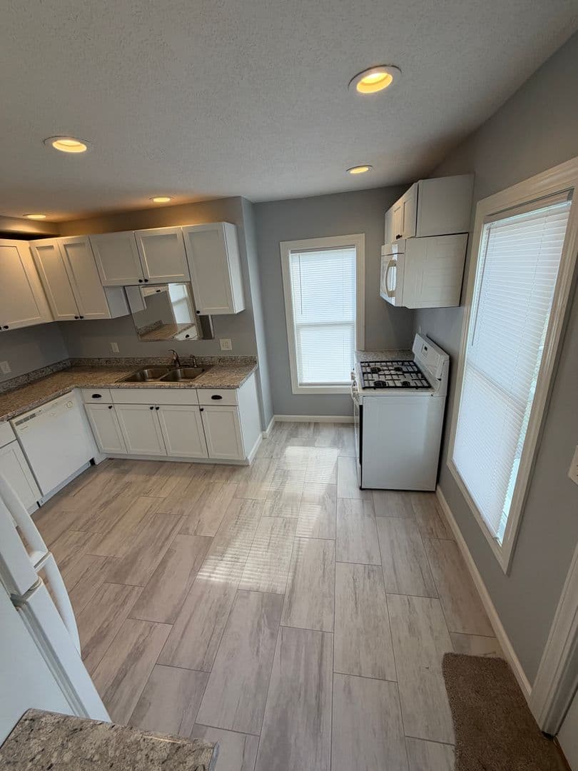 Moline House: 1620 25th Ave