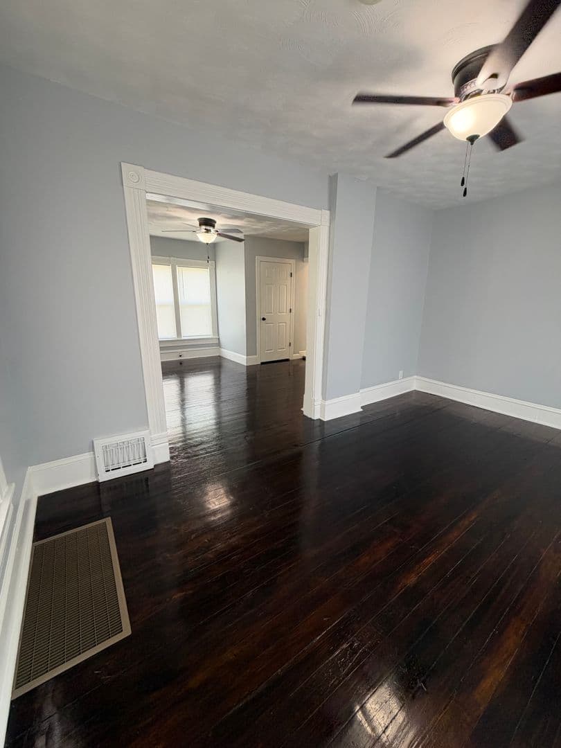 Moline House: 1620 25th Ave