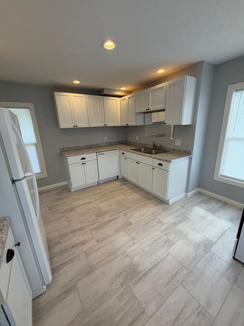 Moline House: 1620 25th Ave