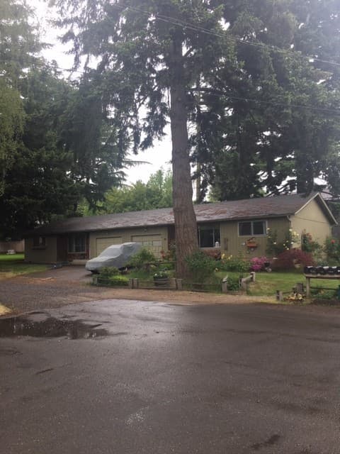 Keizer Apartment: 700-722 Cade Ave NE