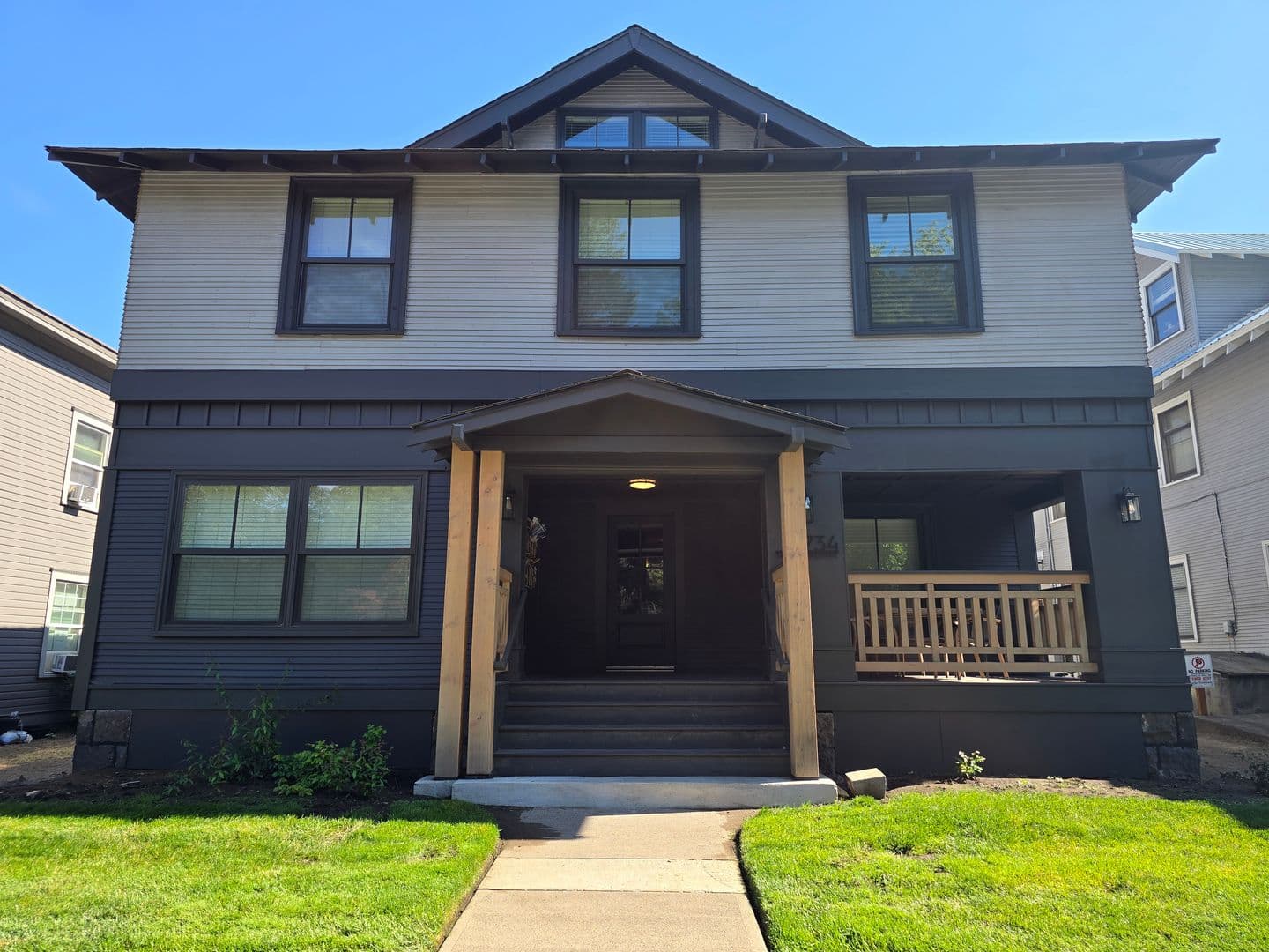 Bend Apartment: 724 NW Broadway St.