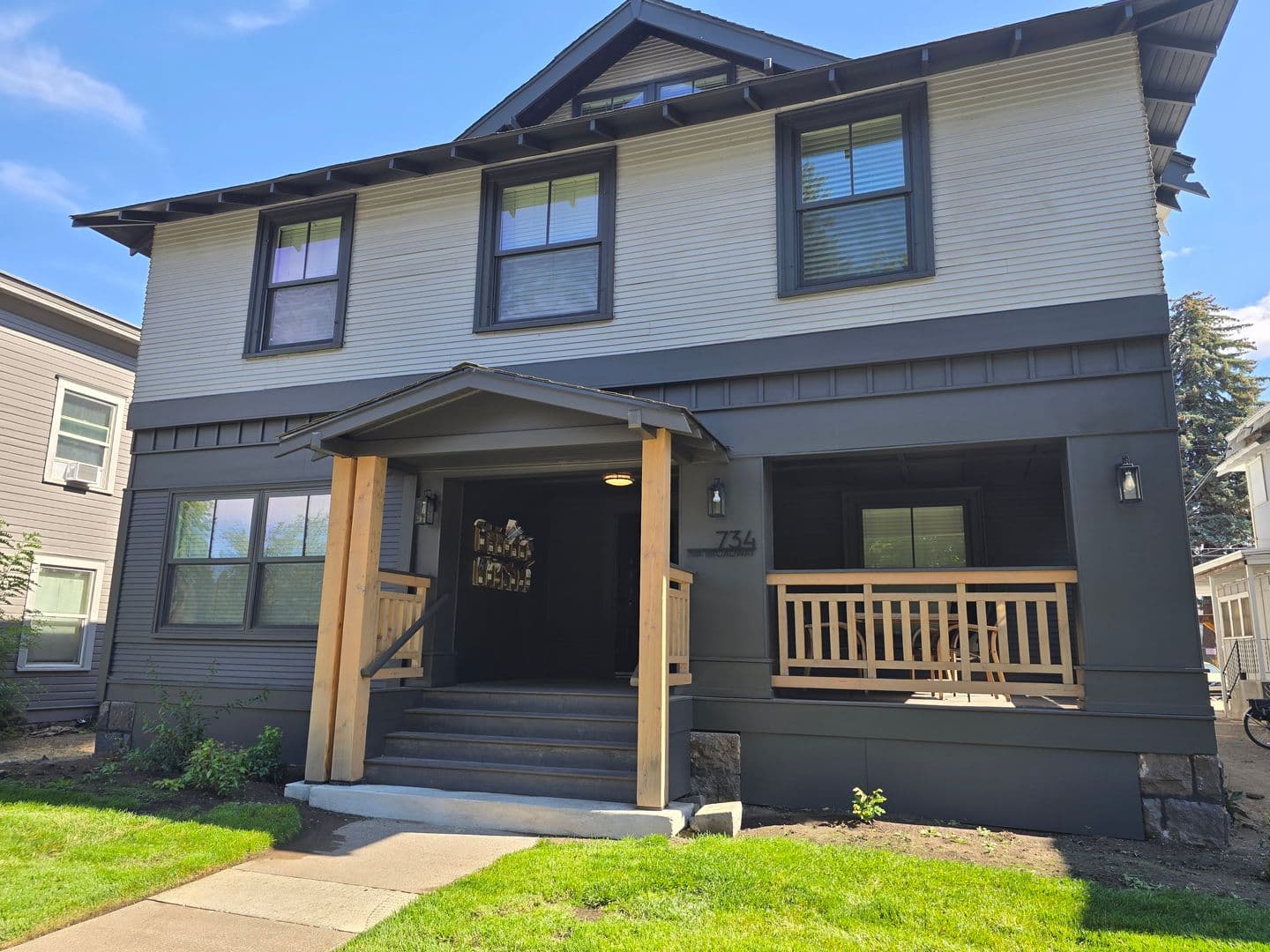 Bend Apartment: 724 NW Broadway St.