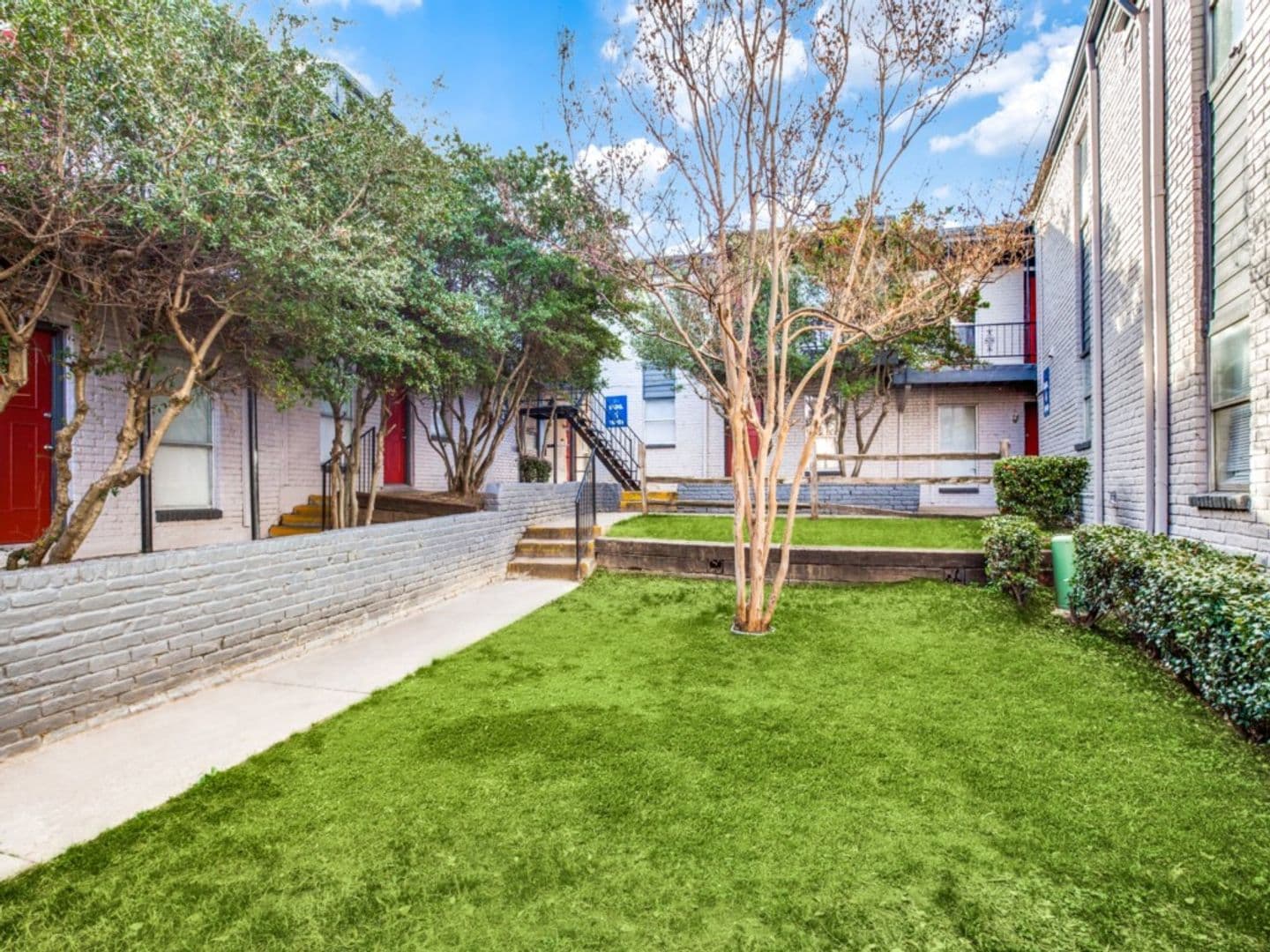 Fort Worth Apartment: 2201 E. Berry Street
