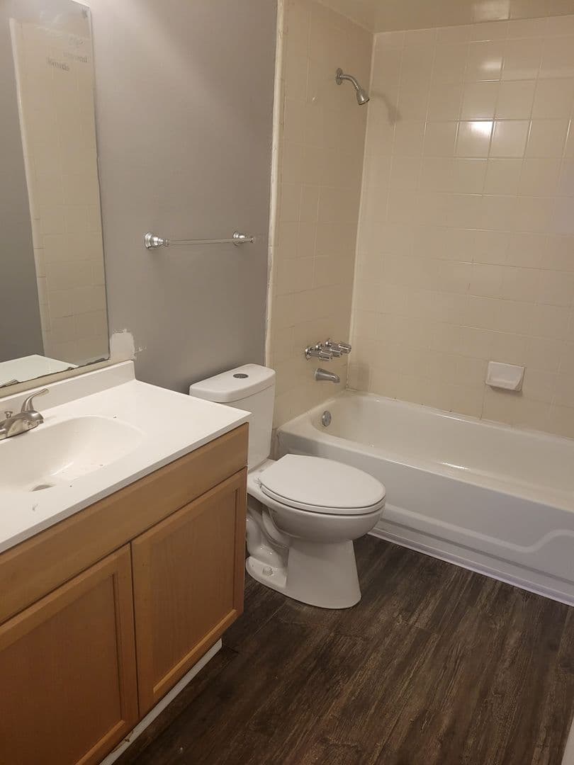 Memphis Apartment: 6371 Winchester Rd,