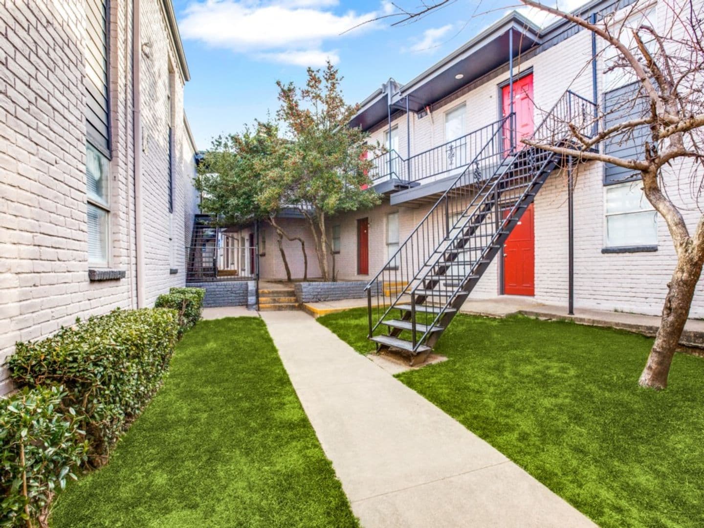 Fort Worth Apartment: 2201 E. Berry Street