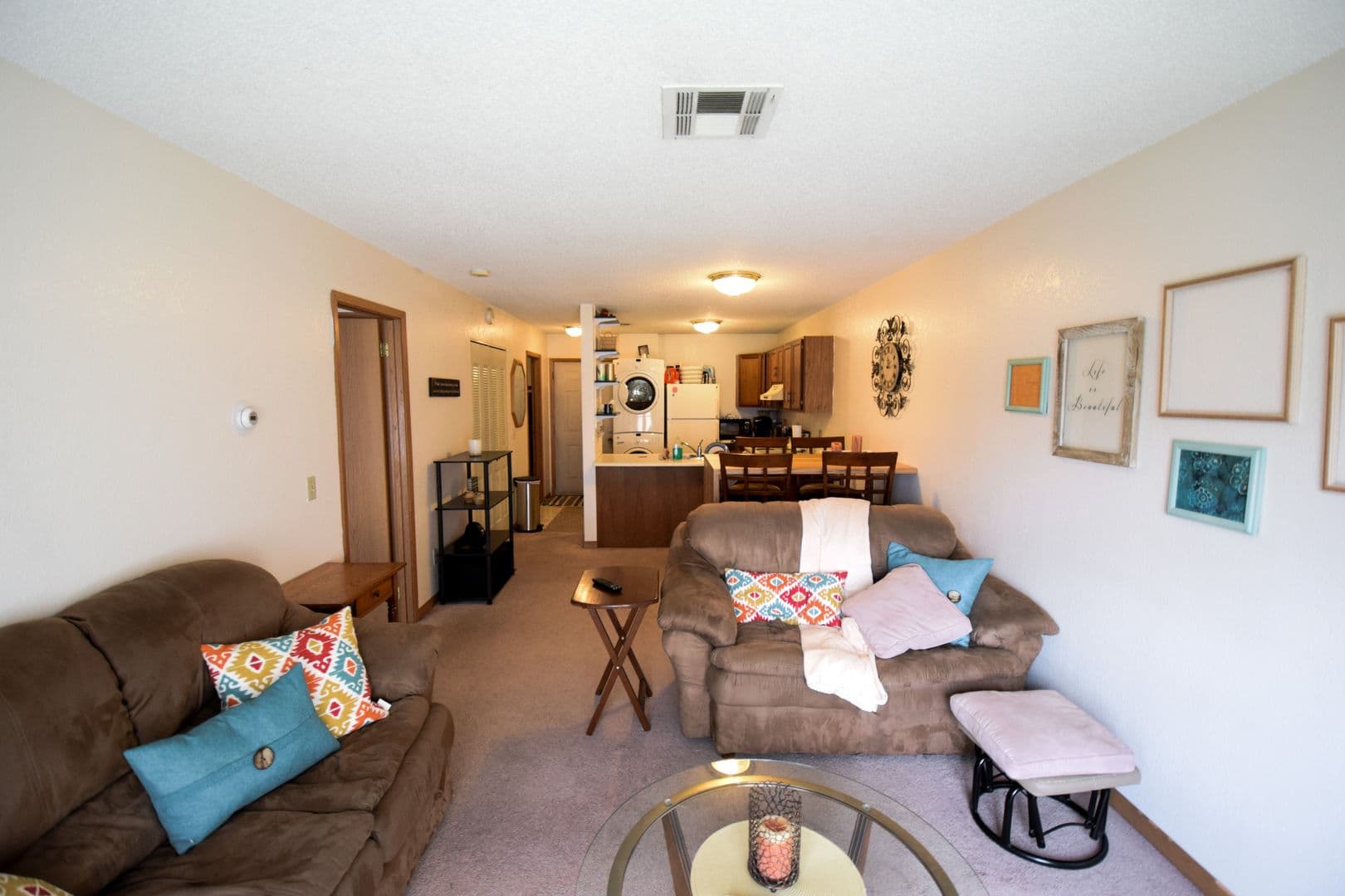 Mankato Apartment: 100 Bunting Lane