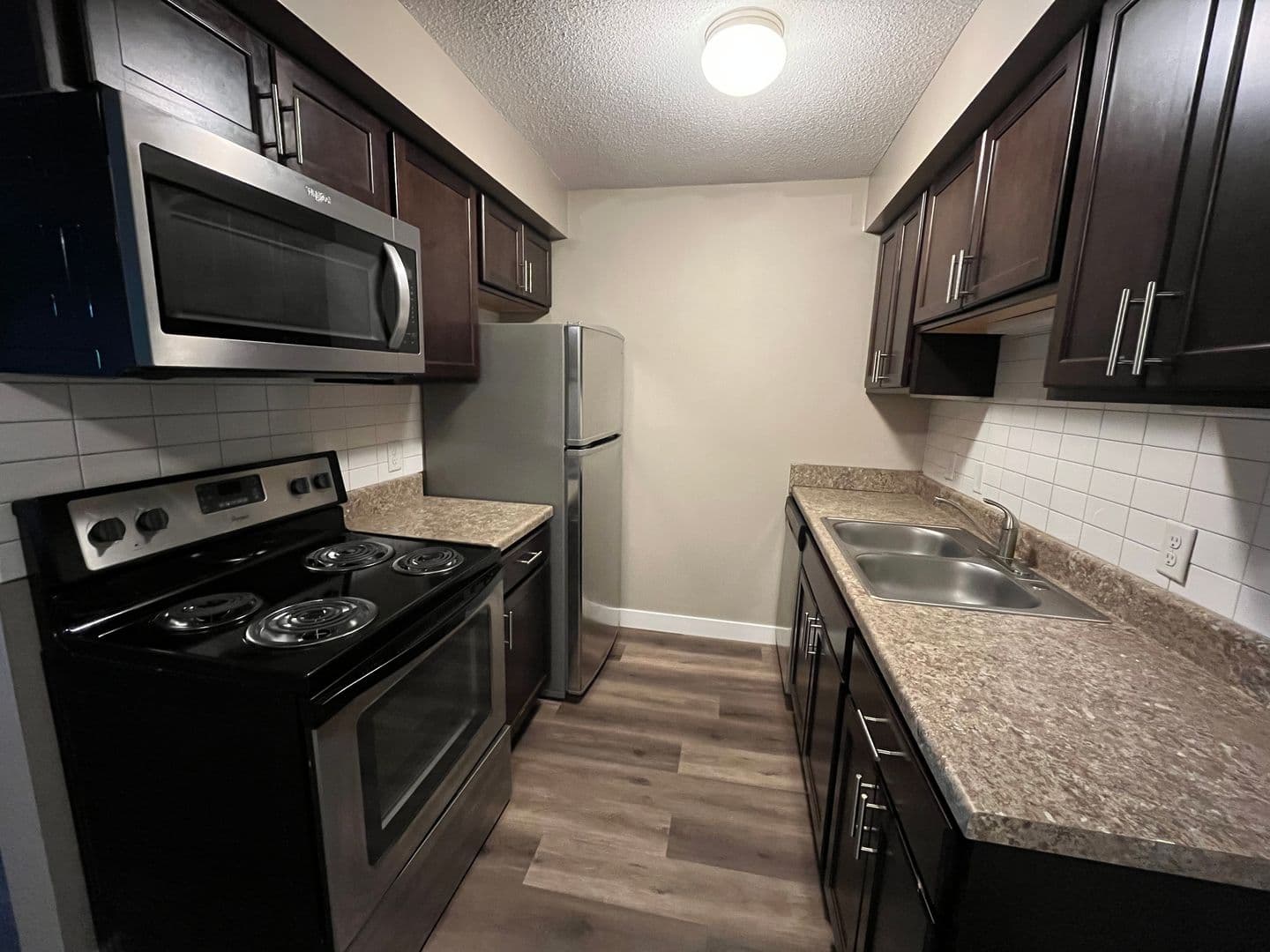 Mankato Apartment: 504 James Ave