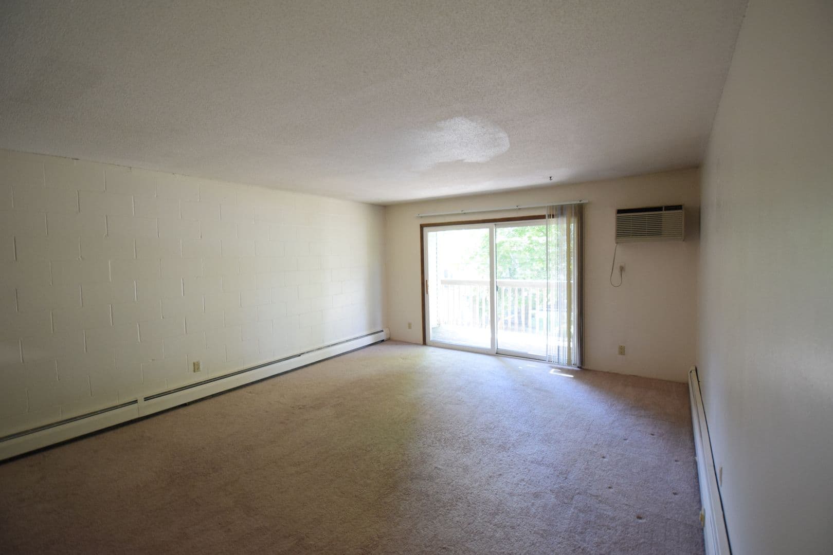 Mankato Apartment: 504 James Ave