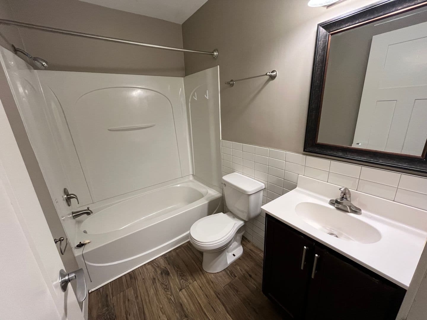 Mankato Apartment: 504 James Ave