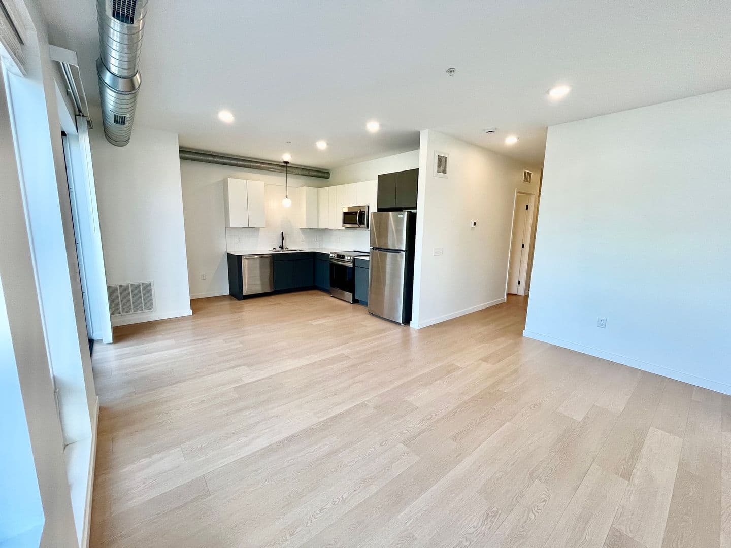 Mankato Apartment: 304 N 2nd St