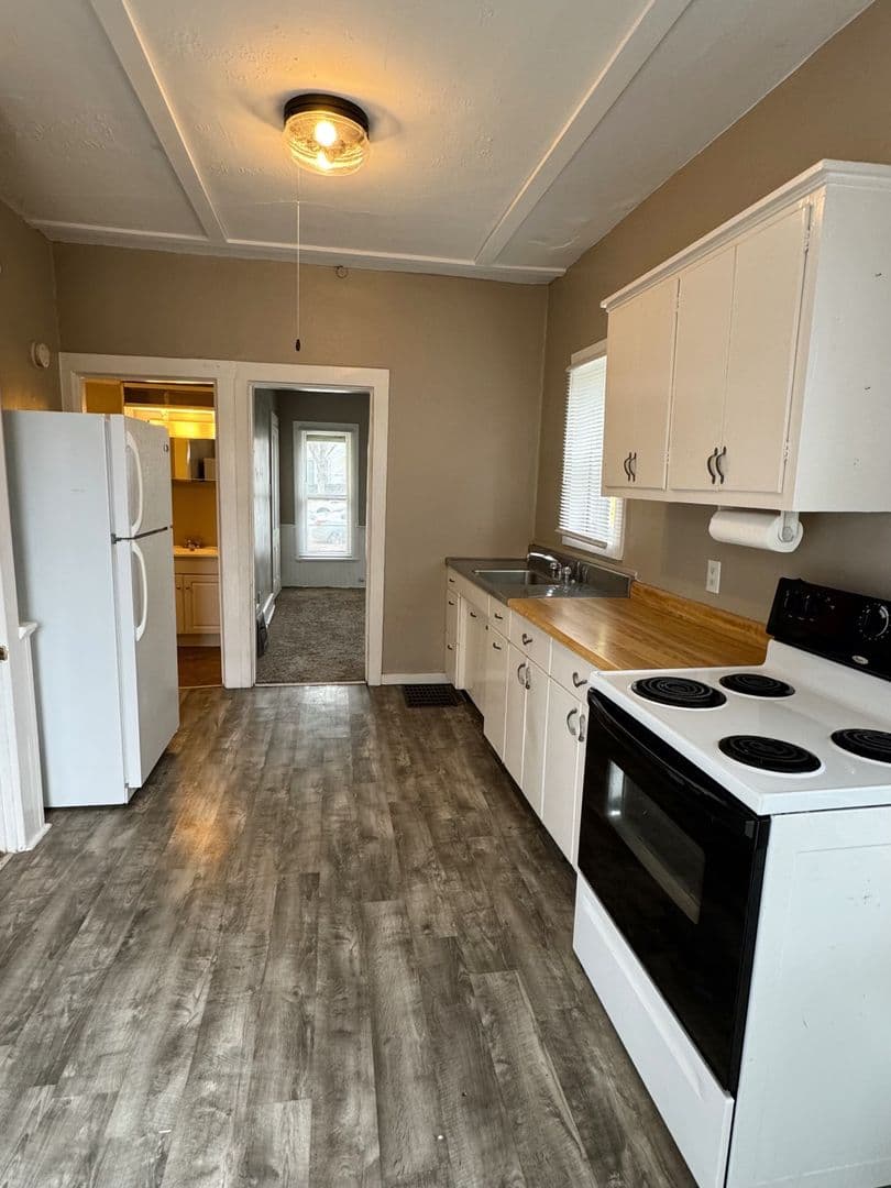 Mankato Apartment: 318 East Walnut Street