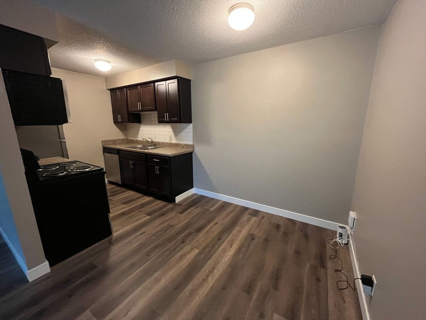 Mankato Apartment: 504 James Ave