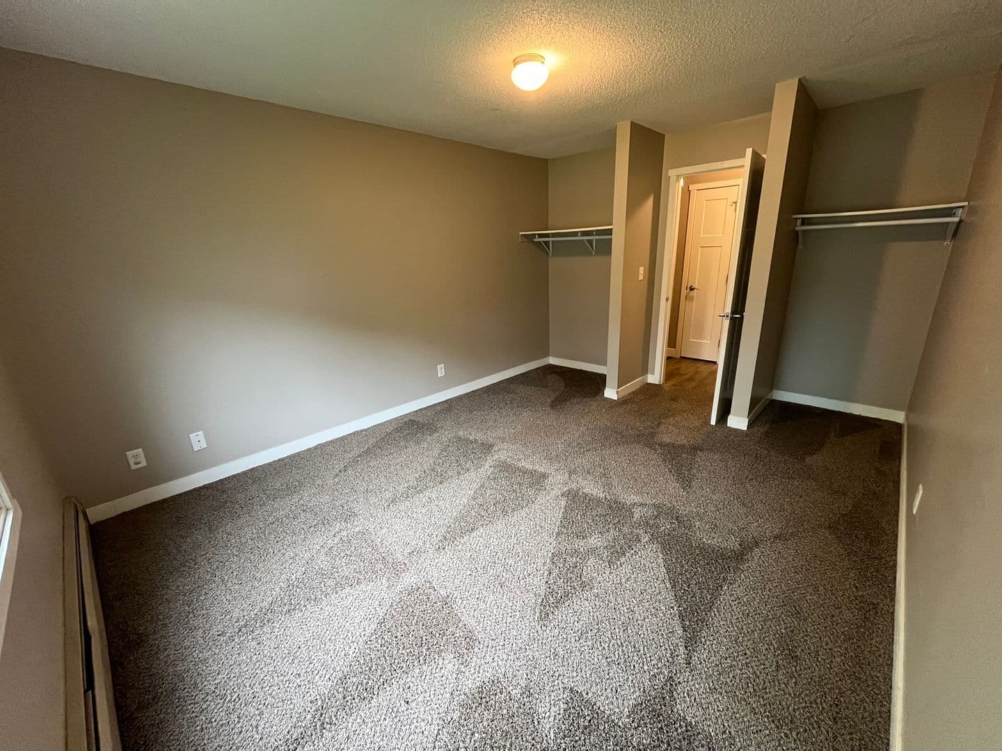Mankato Apartment: 504 James Ave