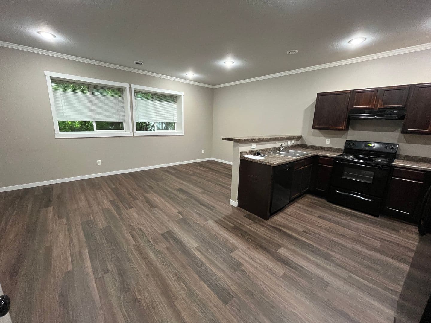 Mankato Apartment: 224 James Ave