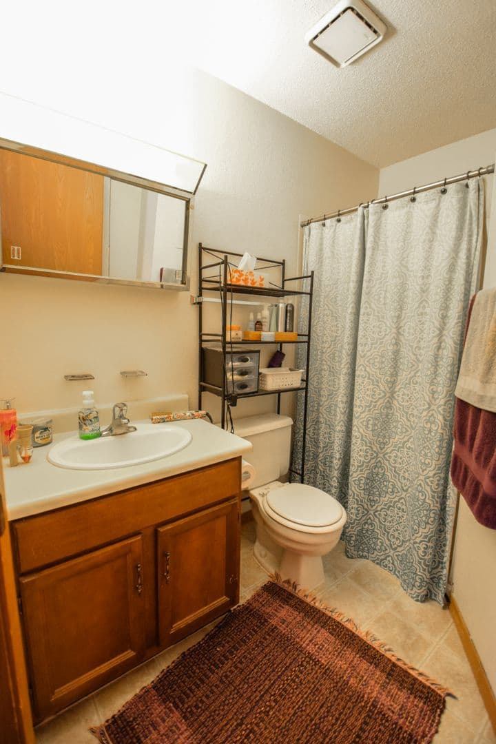 Mankato Apartment: 100 Bunting Lane
