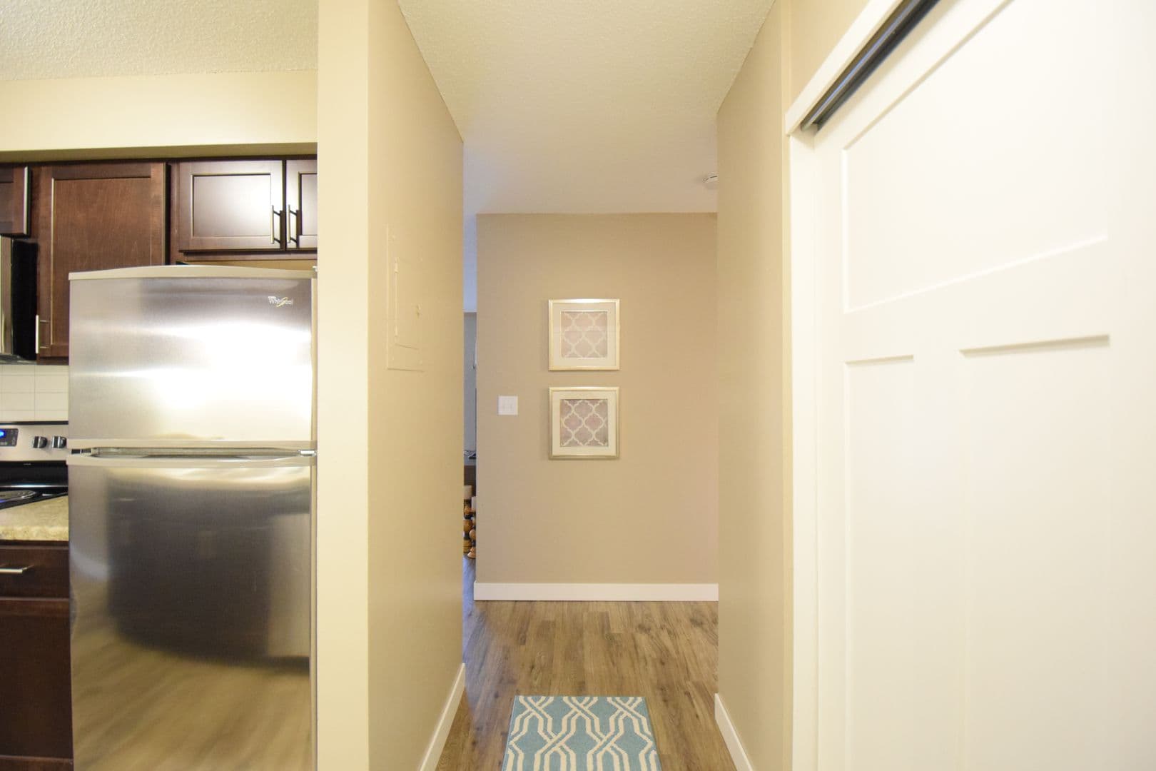 Mankato Apartment: 504 James Ave
