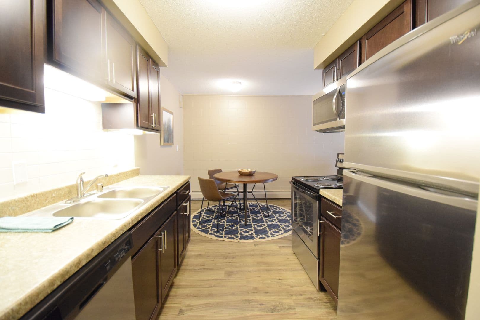 Mankato Apartment: 504 James Ave