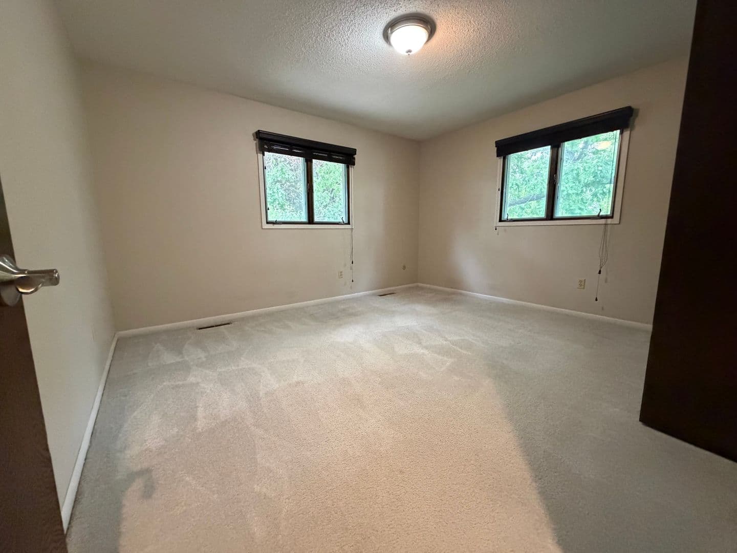 Albert Lea House: 1609 Gateway Drive