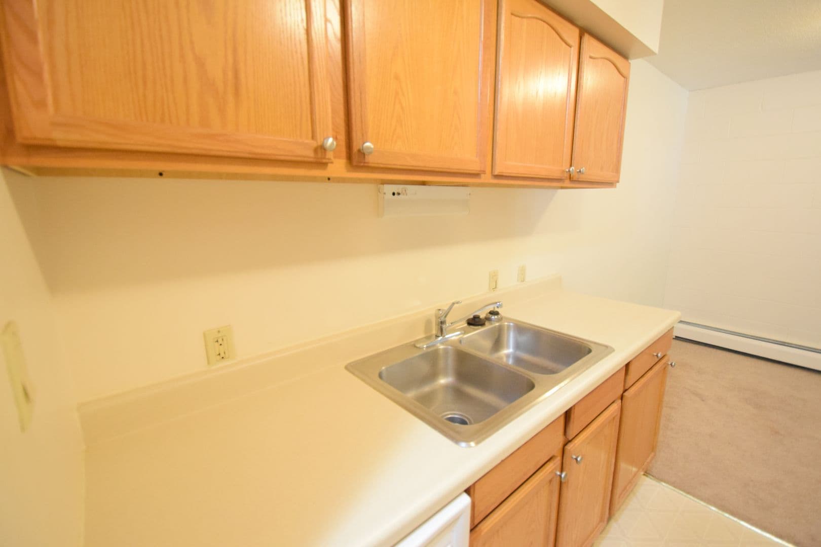 Mankato Apartment: 504 James Ave