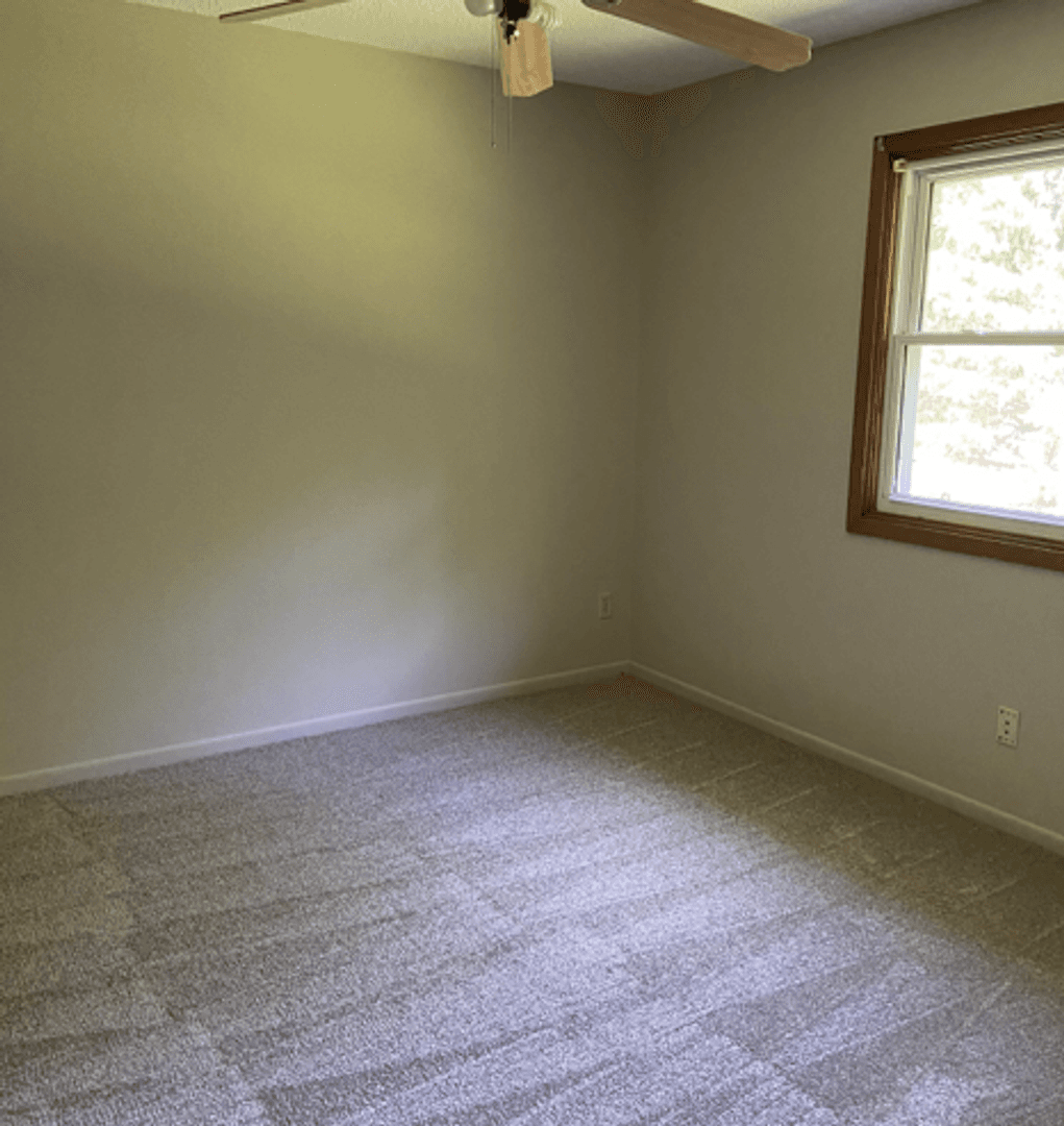 North Mankato Townhome: 1738 & 1740 Colette Drive