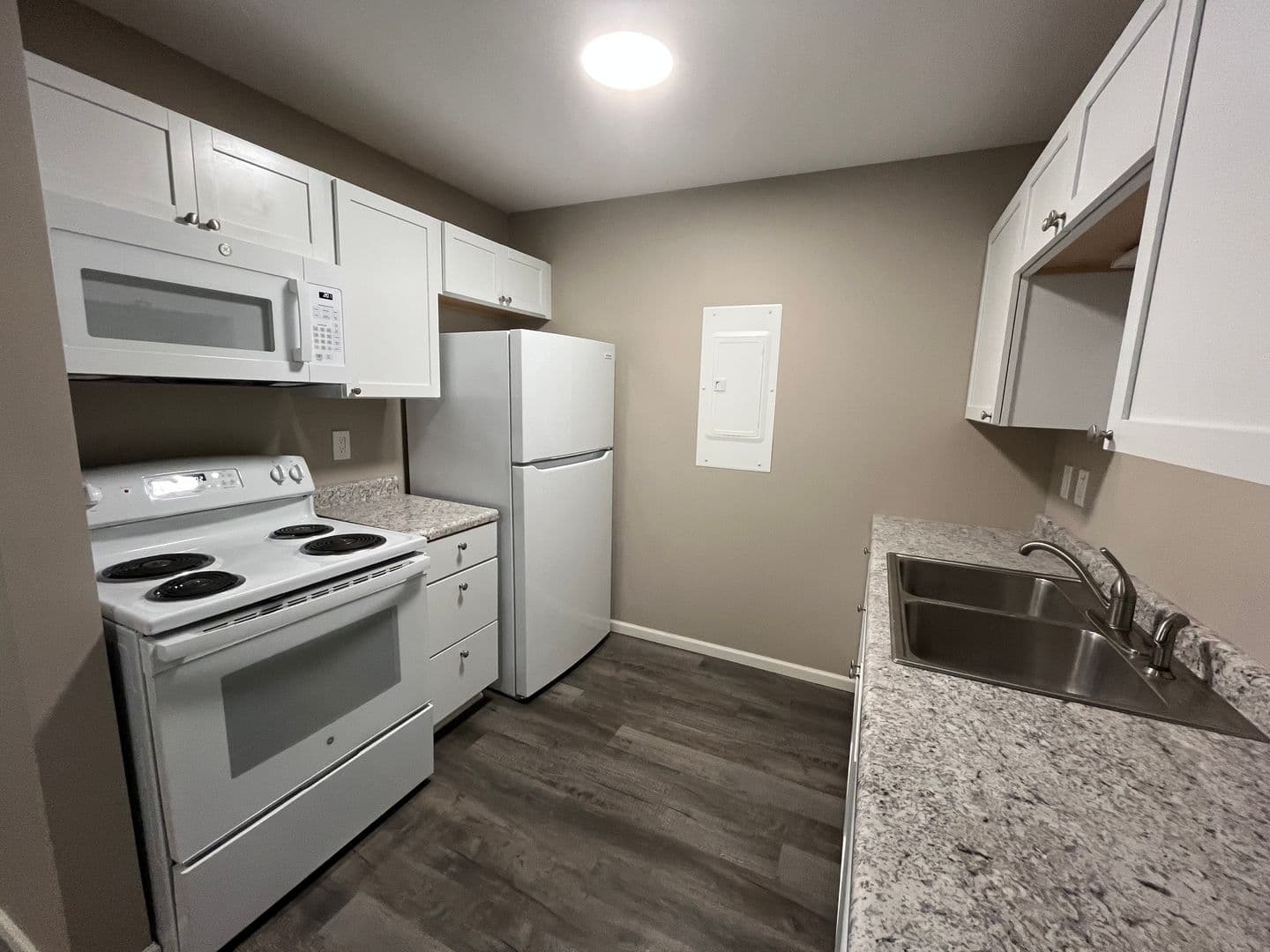 North Mankato Apartment: 1620 Village Court