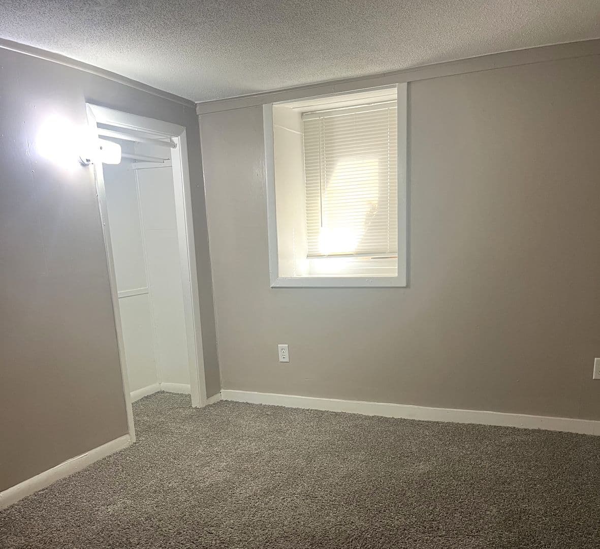 Mankato Apartment: 322 East Walnut
