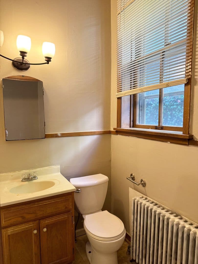 Waseca Apartment: 117 State Street S