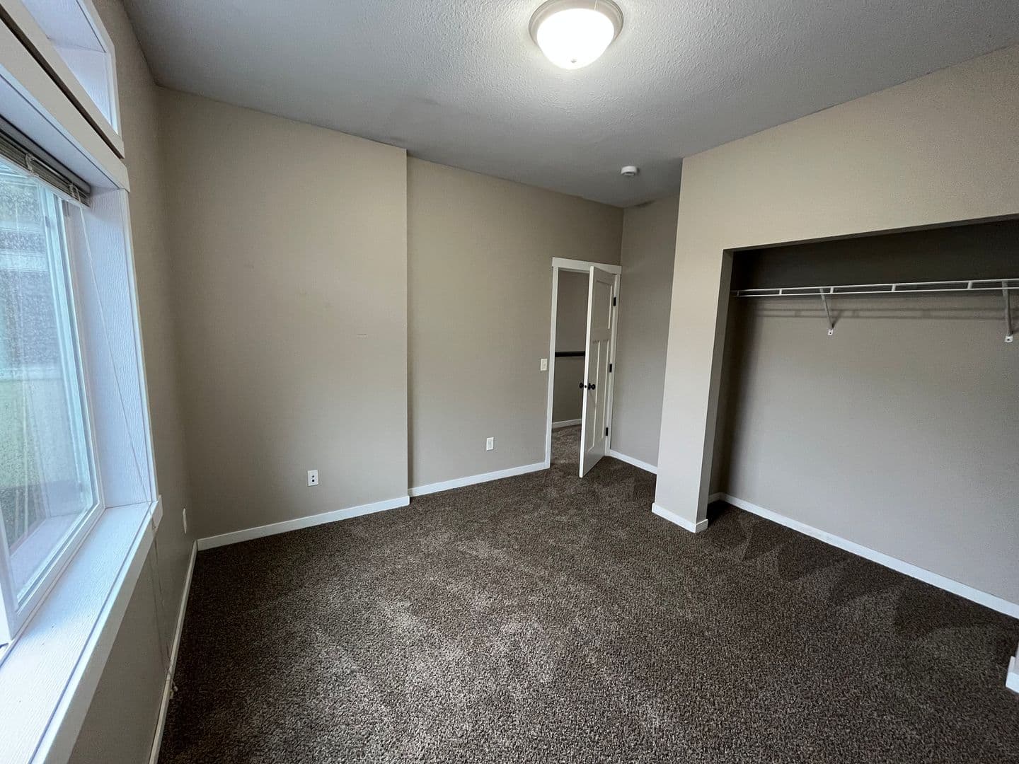 Mankato Apartment: 224 James Ave