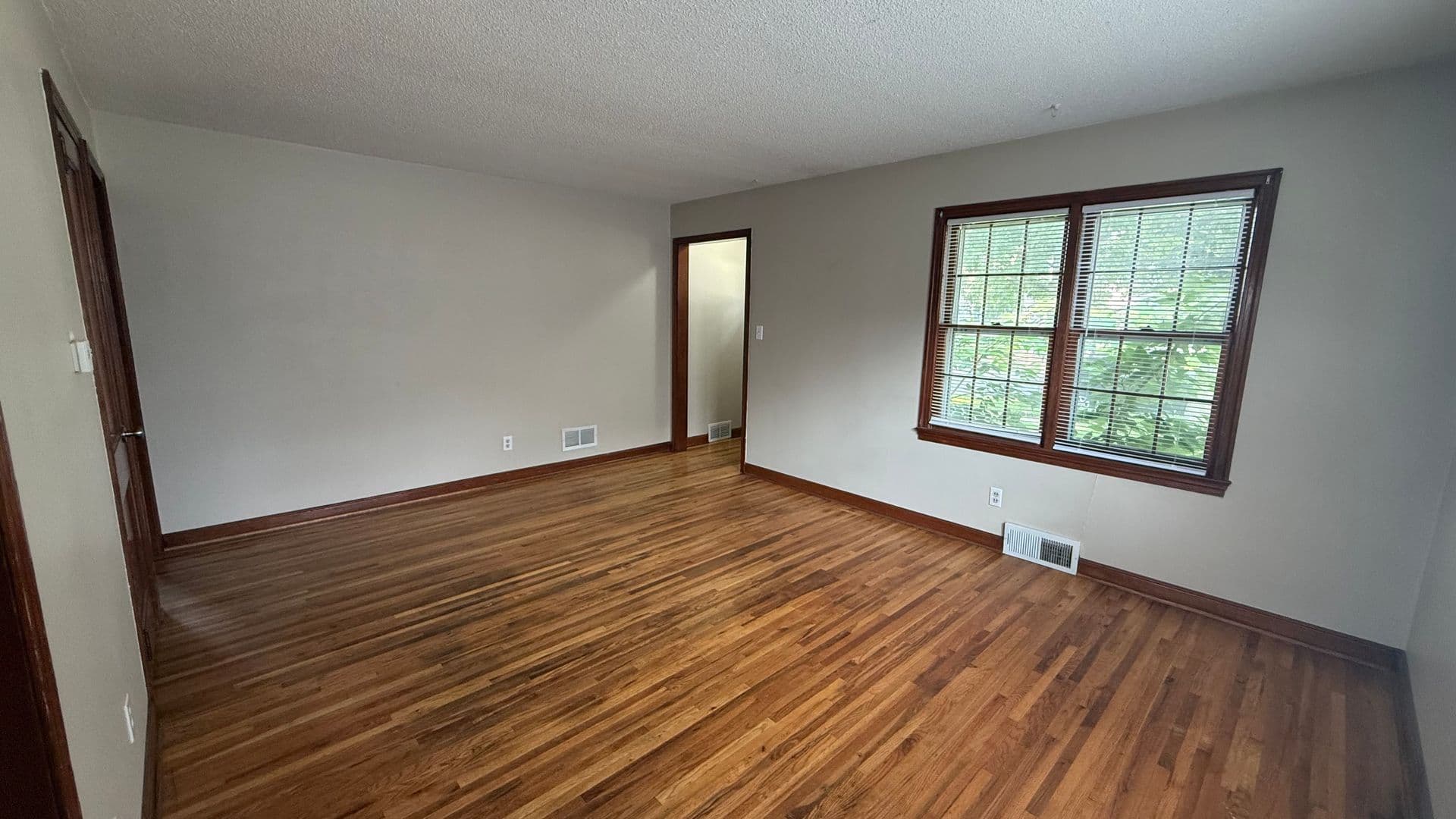 Rochester Apartment: 1215 7th Ave SE