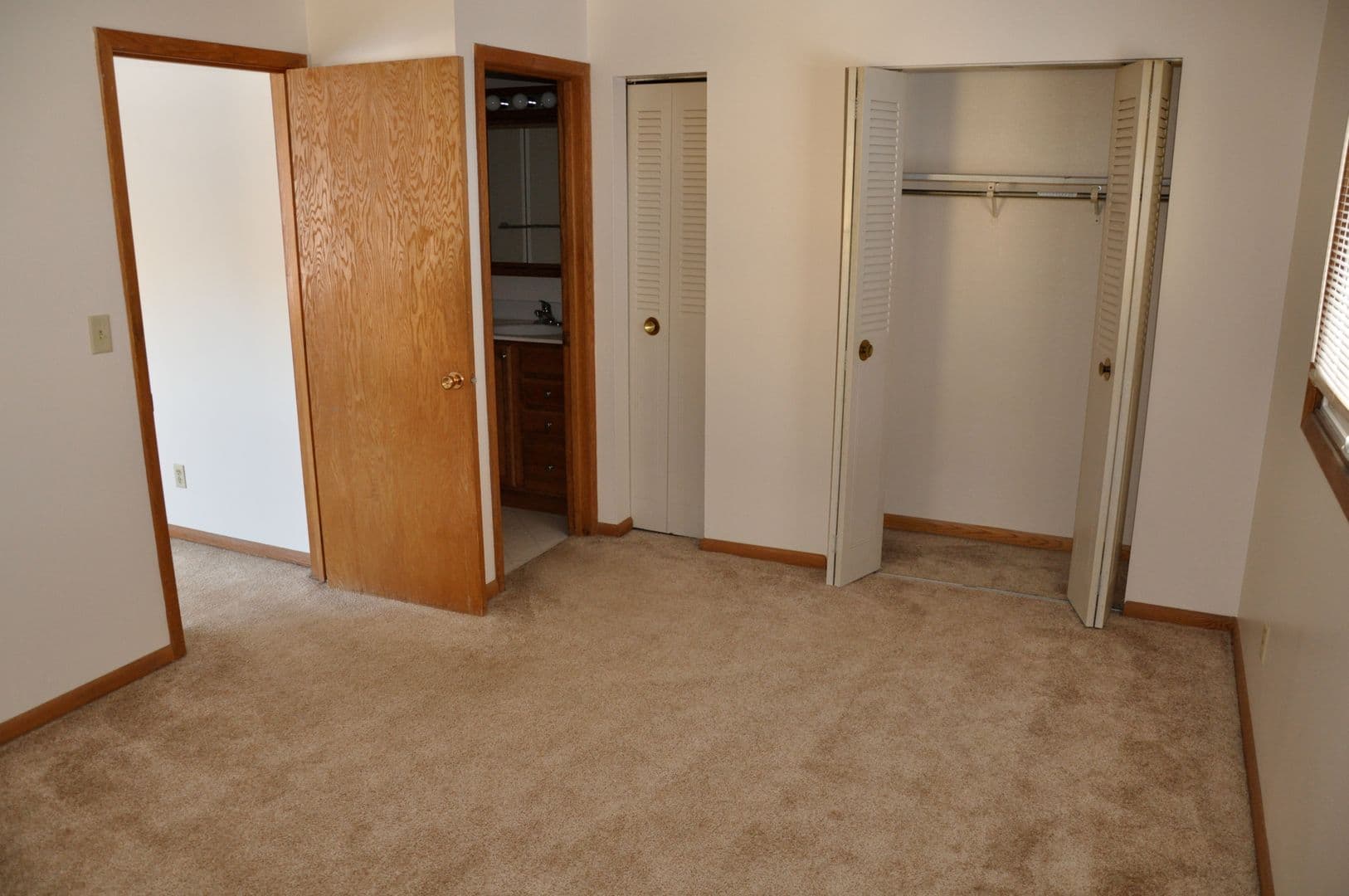 Mankato Apartment: 101 Parkway Ave