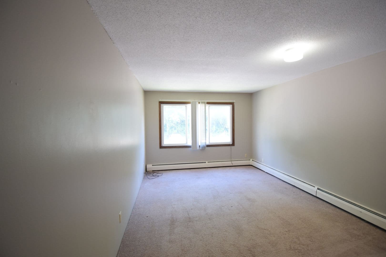 Mankato Apartment: 504 James Ave