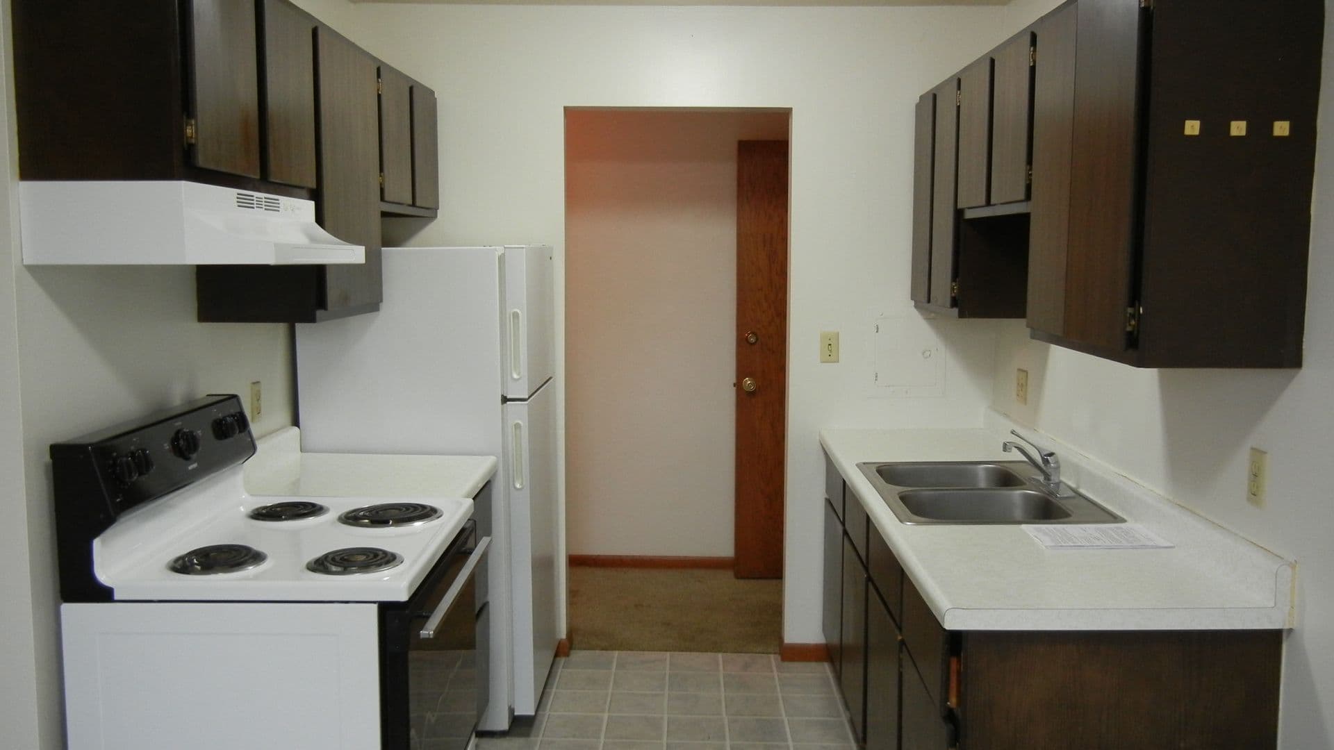 North Mankato Apartment: 1620 Village Court