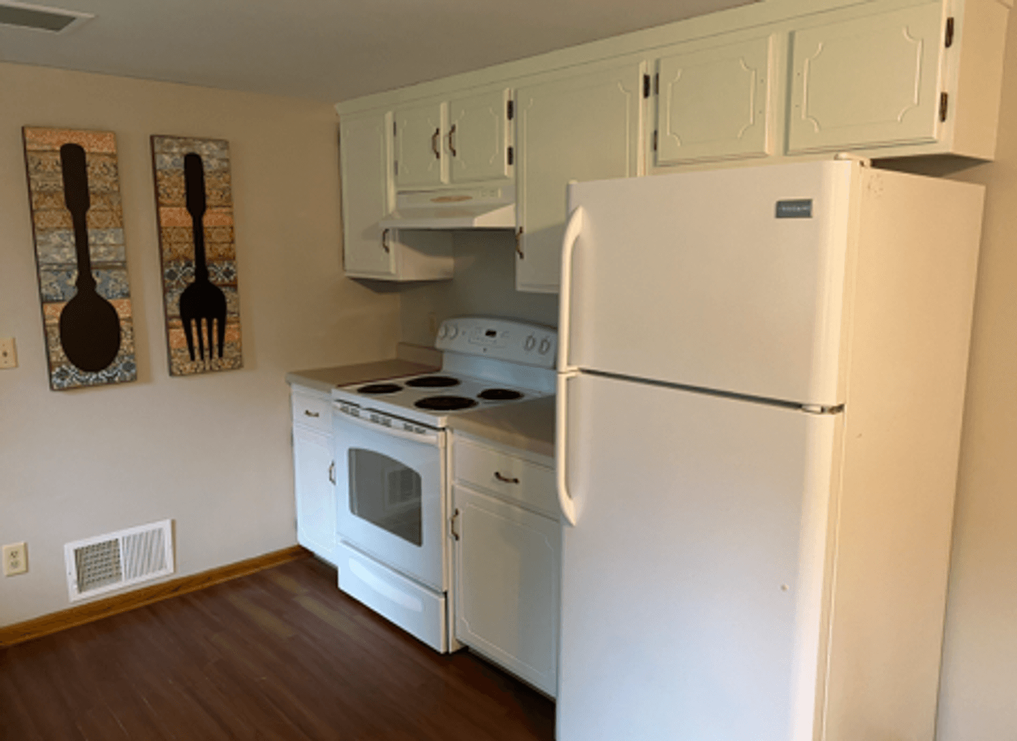 North Mankato Townhome: 1738 & 1740 Colette Drive