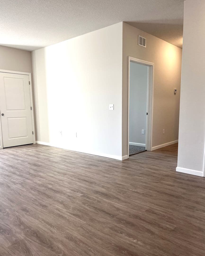Mankato Apartment: 2010 Prairie Rose Drive