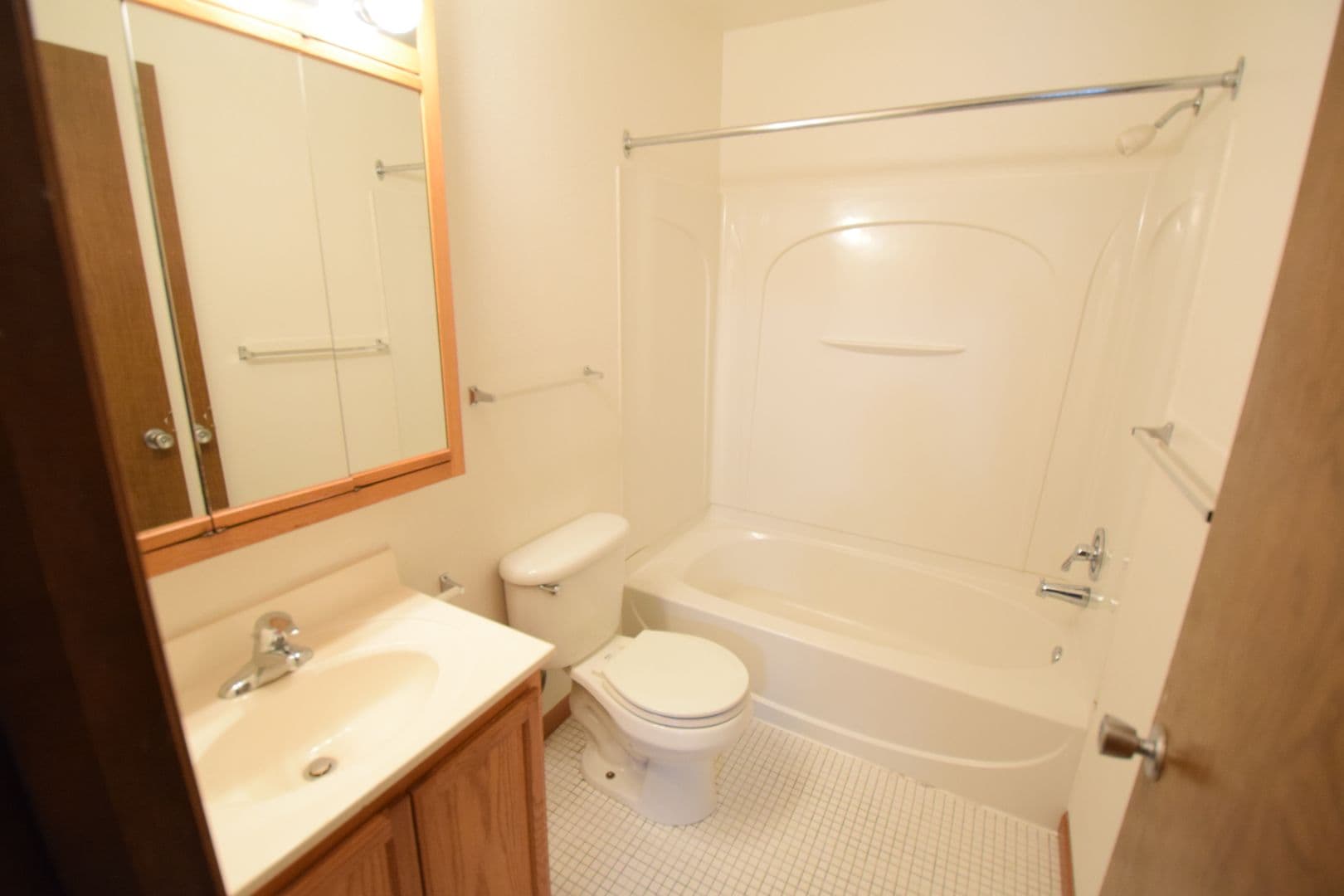 Mankato Apartment: 504 James Ave