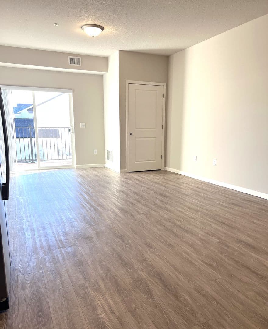 Mankato Apartment: 2010 Prairie Rose Drive