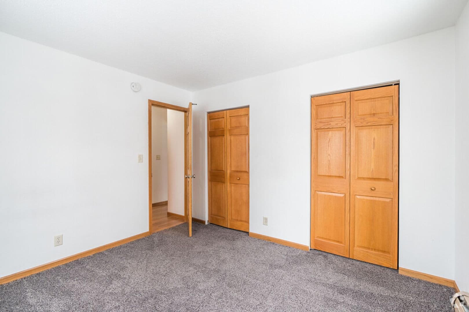 North Mankato Apartment: 1620 Village Court