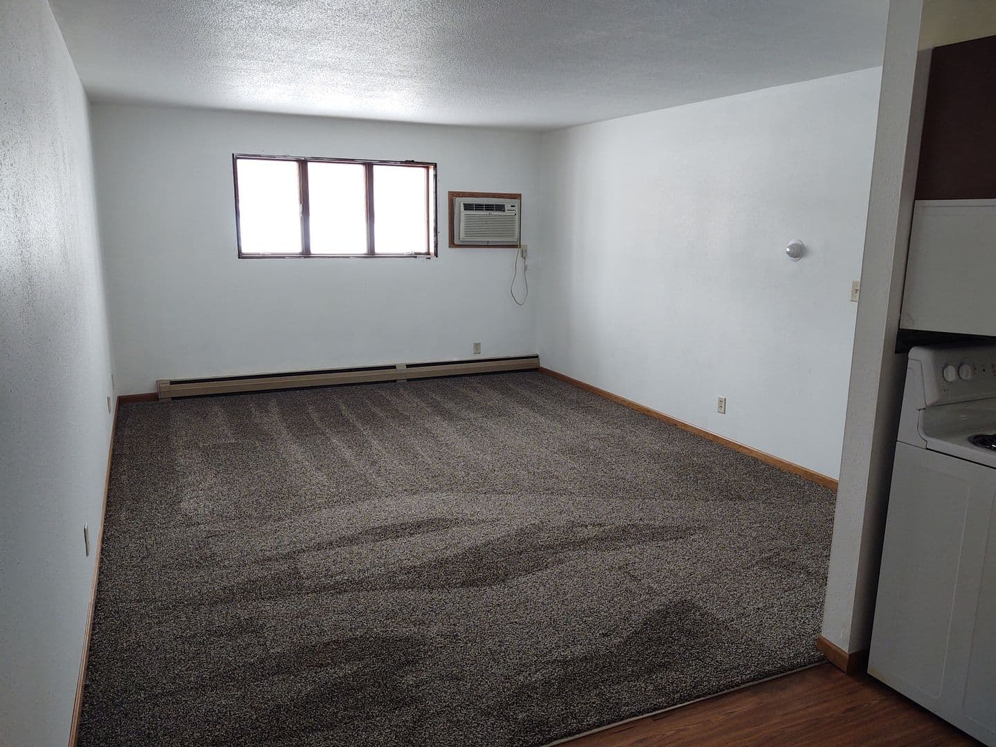 North Mankato Apartment: 1620 Village Court