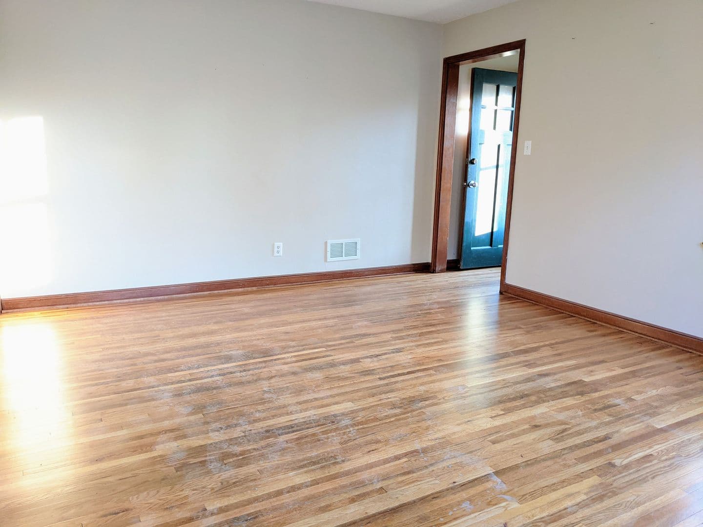 Rochester Apartment: 1215 7th Ave SE