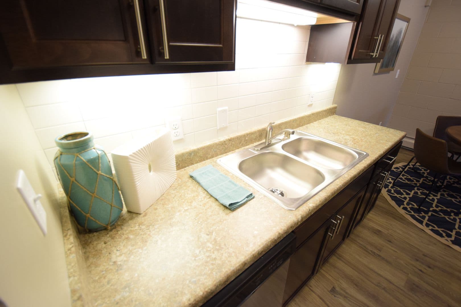 Mankato Apartment: 504 James Ave