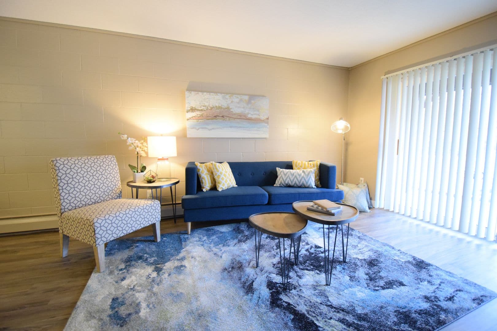 Mankato Apartment: 504 James Ave